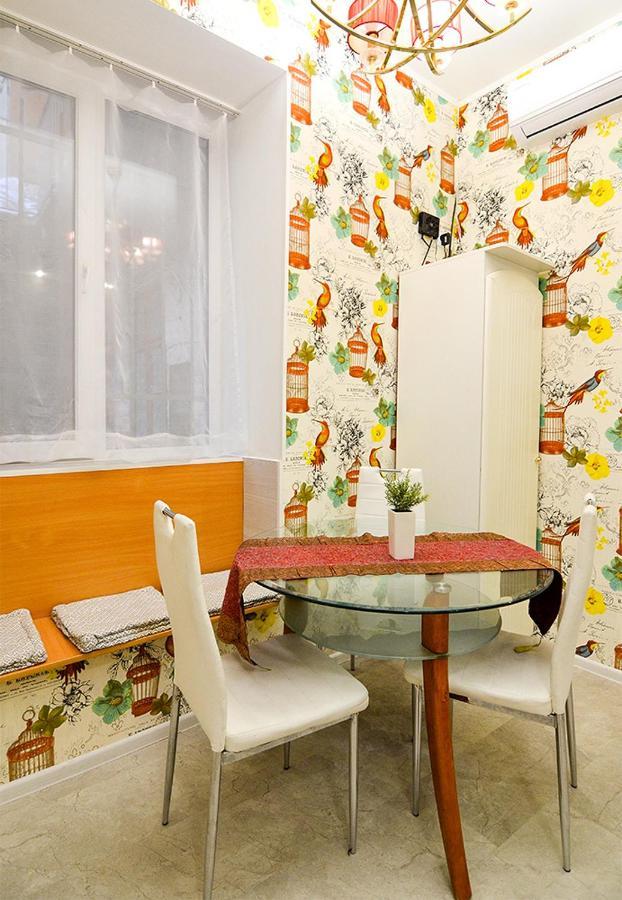 Apartments Leopolli Near Opera House Львов Экстерьер фото