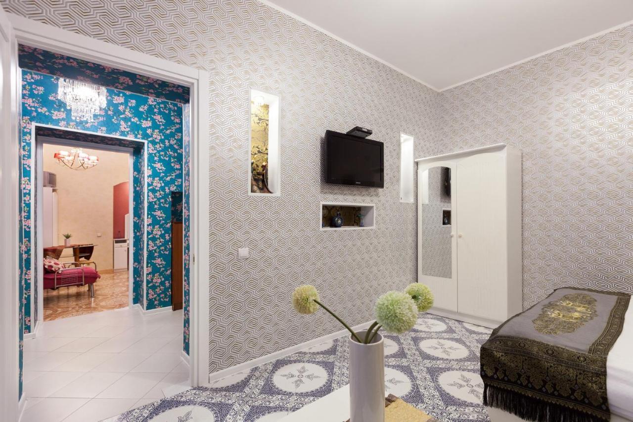 Apartments Leopolli Near Opera House Львов Экстерьер фото